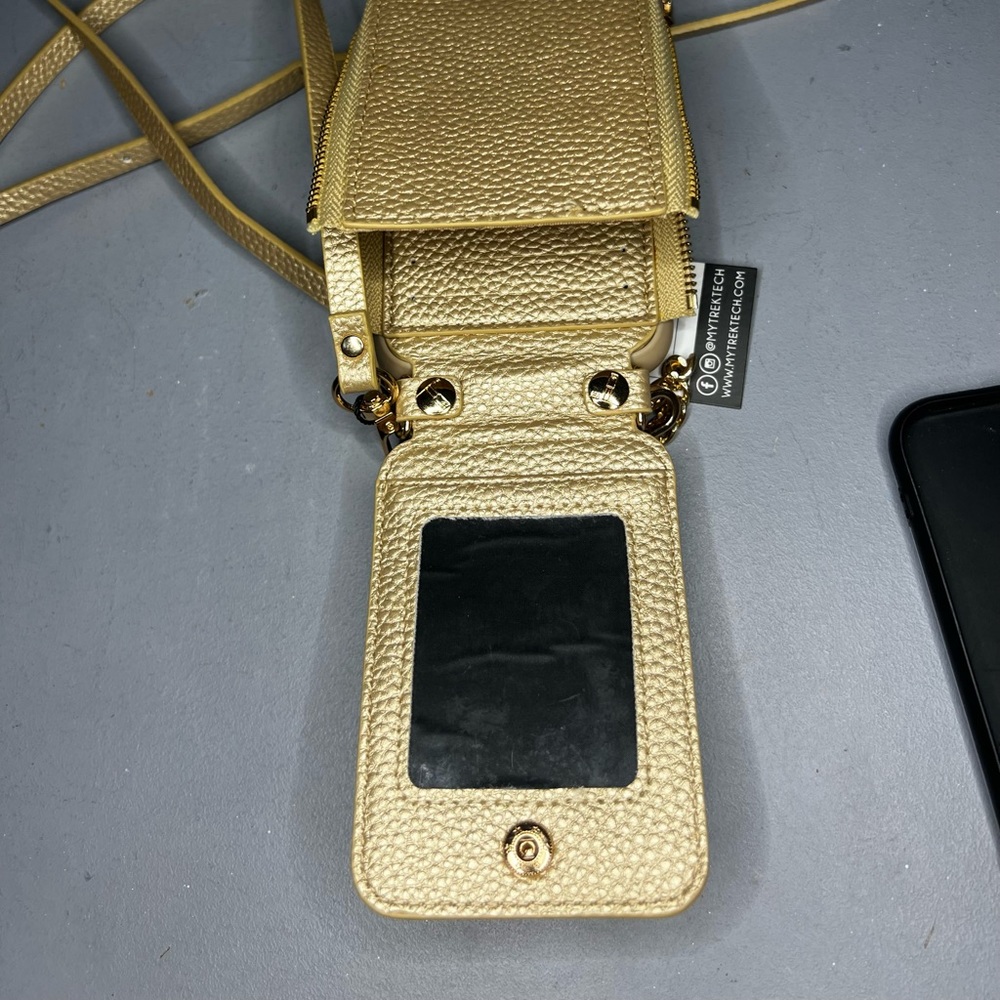 iPhone Case - Picture 4 of 4